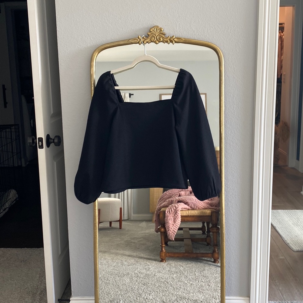 Gorgeous Madewell top with bell sleeves and square neckline